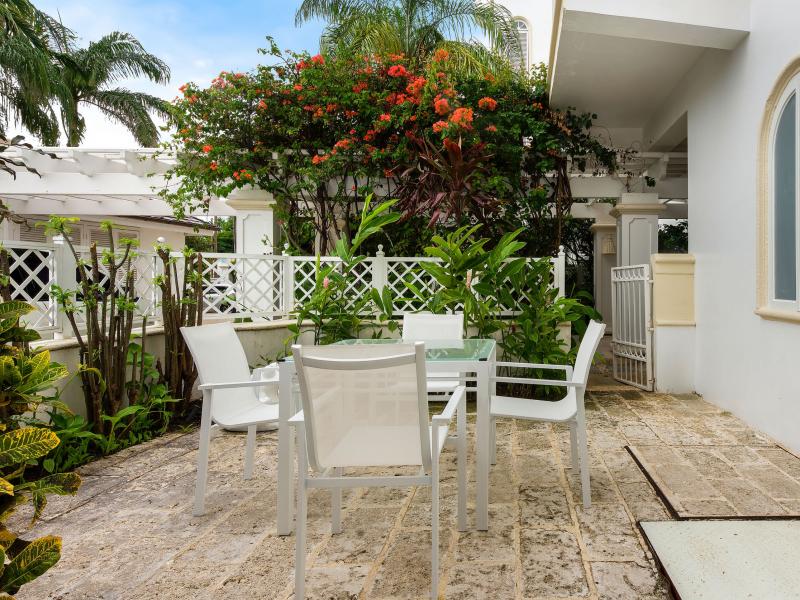 Old Trees 3 - Sundance , Beachfront villas Barbados , Old Trees , Paynes Bay , St James , West Coast Barbados 