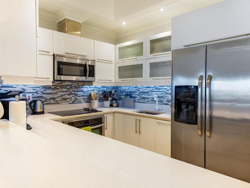 Old Trees 3 - Sundance , Beachfront villas Barbados , Old Trees , Paynes Bay , St James , West Coast Barbados 