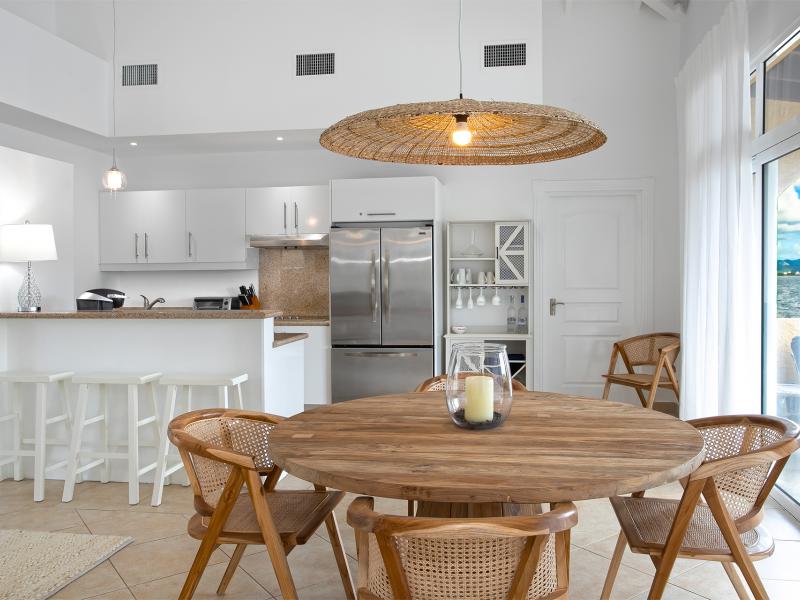 Marina 360 , Cupecoy 