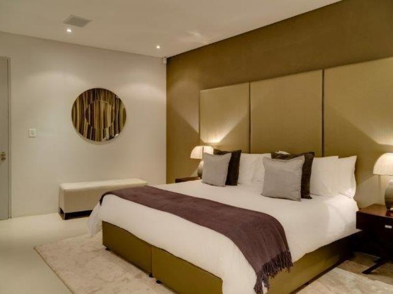 Magnetic , Cape Town 