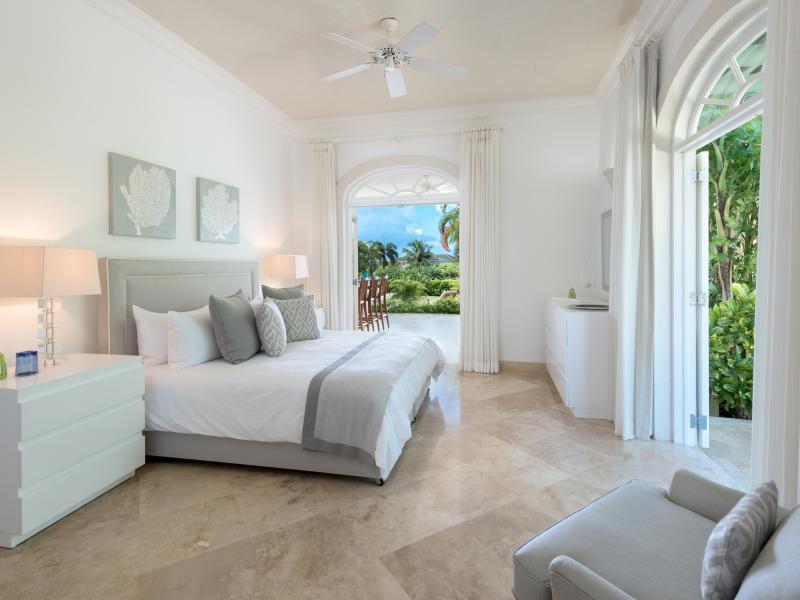 Sugar Hill - Bananaquit , West Coast Barbados 