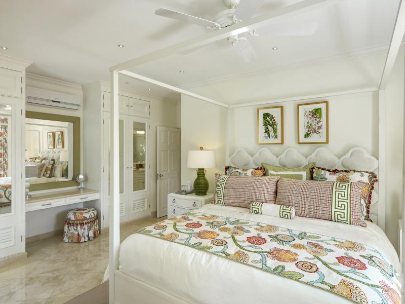 St Helena - Beachfront , Beachfront villas Barbados , Holetown , Porters , Queens Fort , St James , Waterfront villas Barbados , West Coast Barbados 