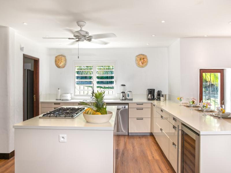 La Hacienda , Terres Basses 