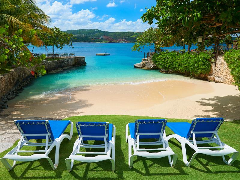 Whispering Waters , Discovery Bay 