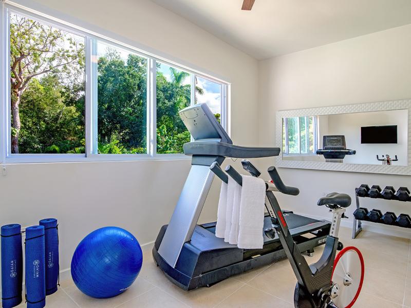 BougainVilla, Spring Farm , Montego Bay 