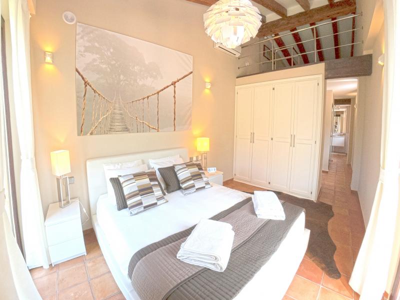 Sol De Verano , Deia , West 