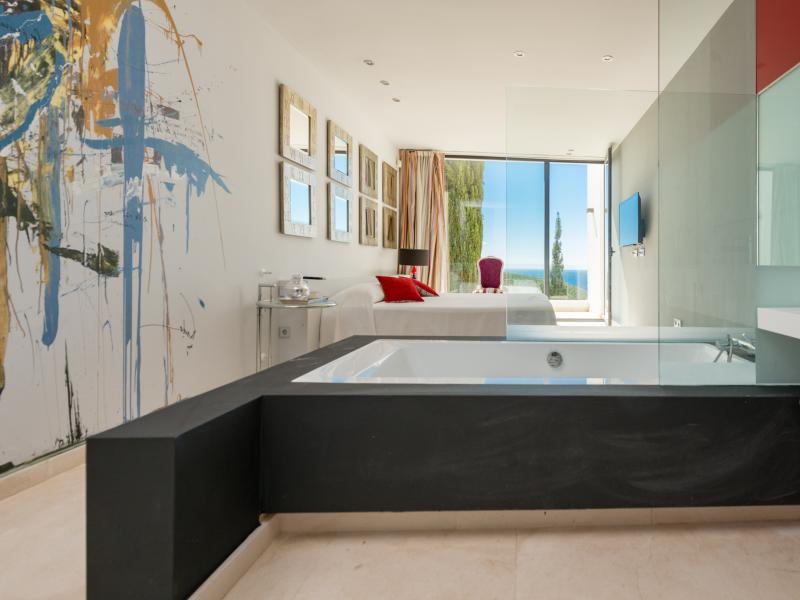 Vista Infinita , East , Roca Llisa 