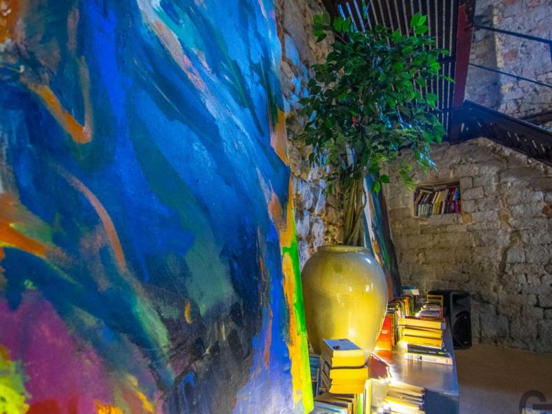 Villa Jelsa Palace , Islands 