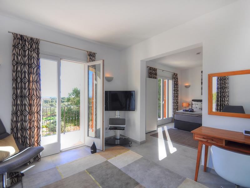 Can Estera , East , Porto Colom 