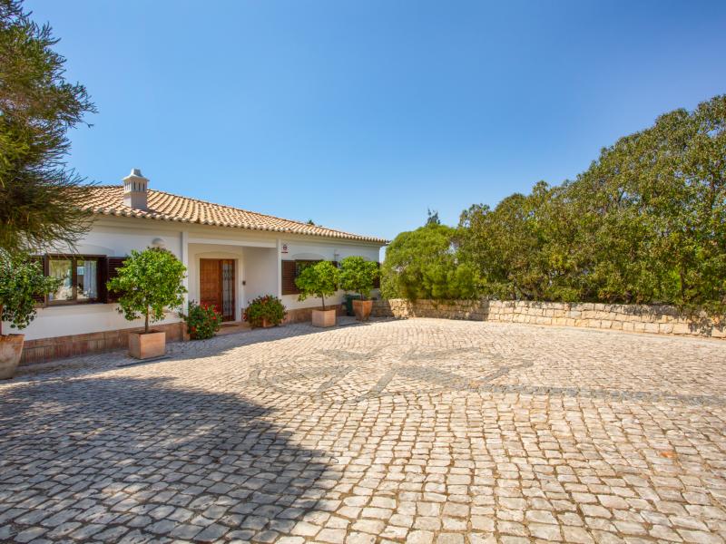 Villa Edmundo , Albufeira , Algarve 