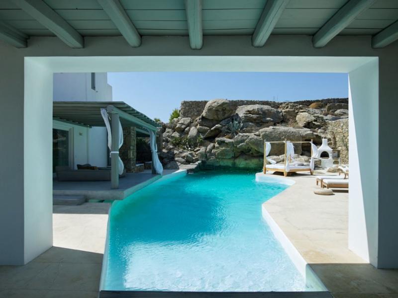 Mega Pyrgi Domain , Mykonos 