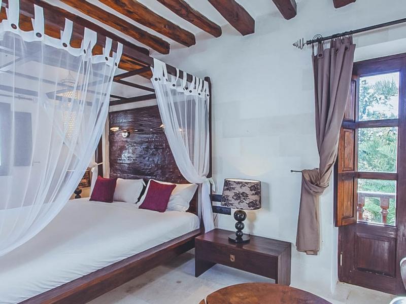 Can Alivia , San Carlos 