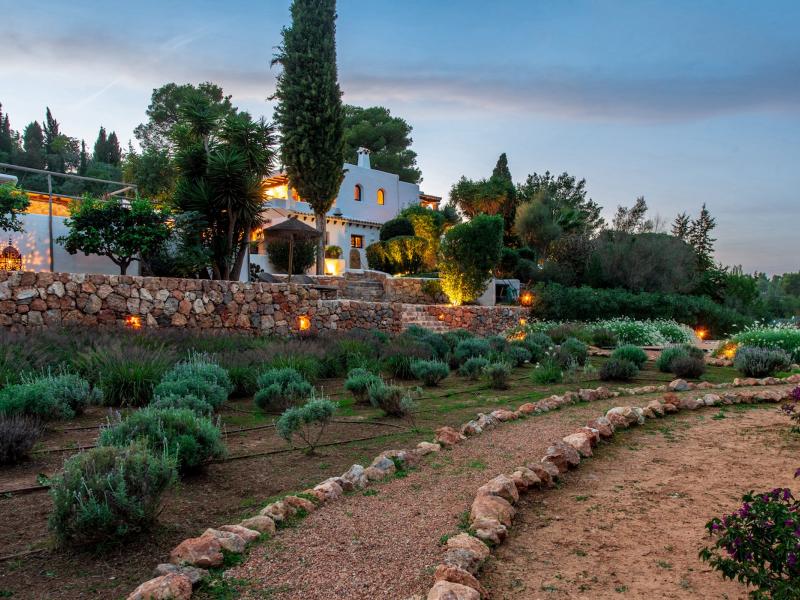 Can Daphne , Santa Gertrudis 