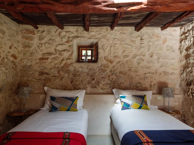 Can Xarraca , Portinatx 