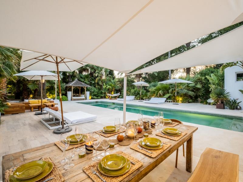 Villa Zola , Roca Llisa 