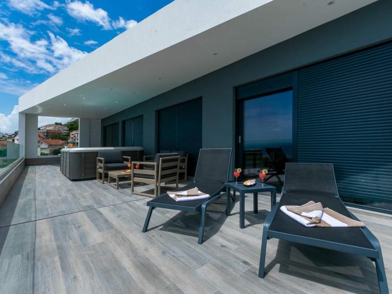 Villa Grande Divina , 