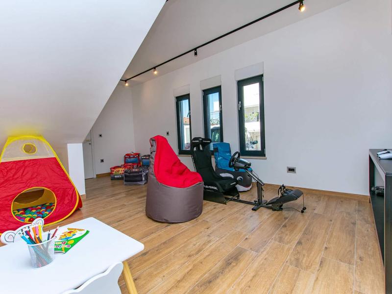 Villa Grande Divina , 