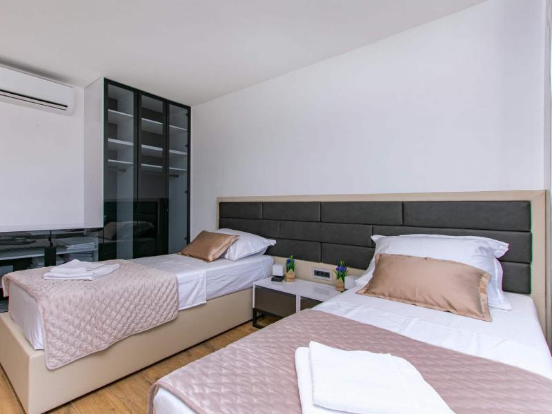 Villa Grande Divina , 