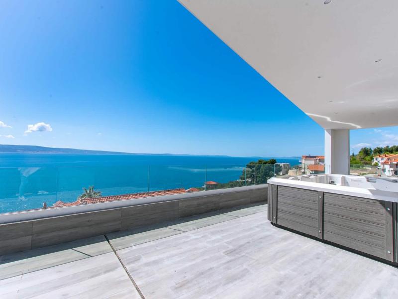 Villa Grande Divina , 