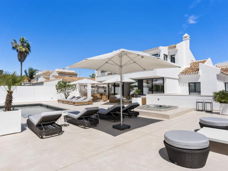 Los Delfines , Marbella 