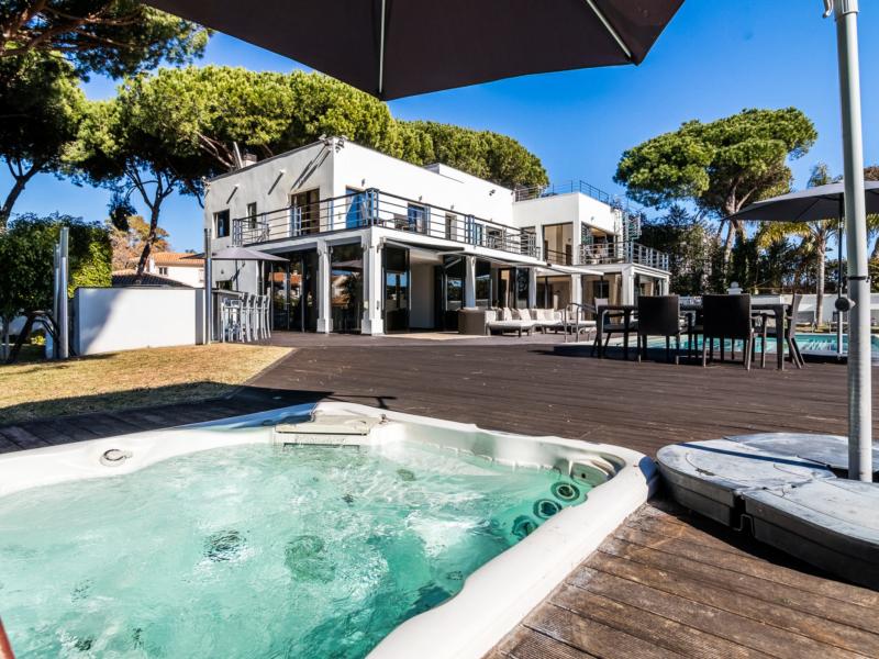 Villa Artola , Marbella 