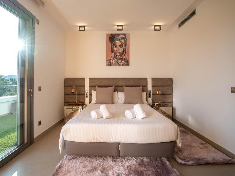 Casa Fourteen , Jesus 