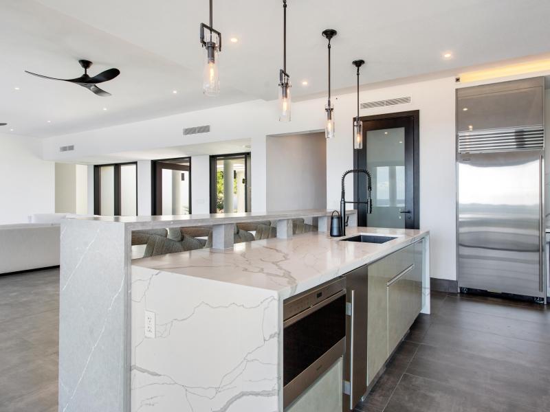 Le Rêve Bleu , Little Bay 