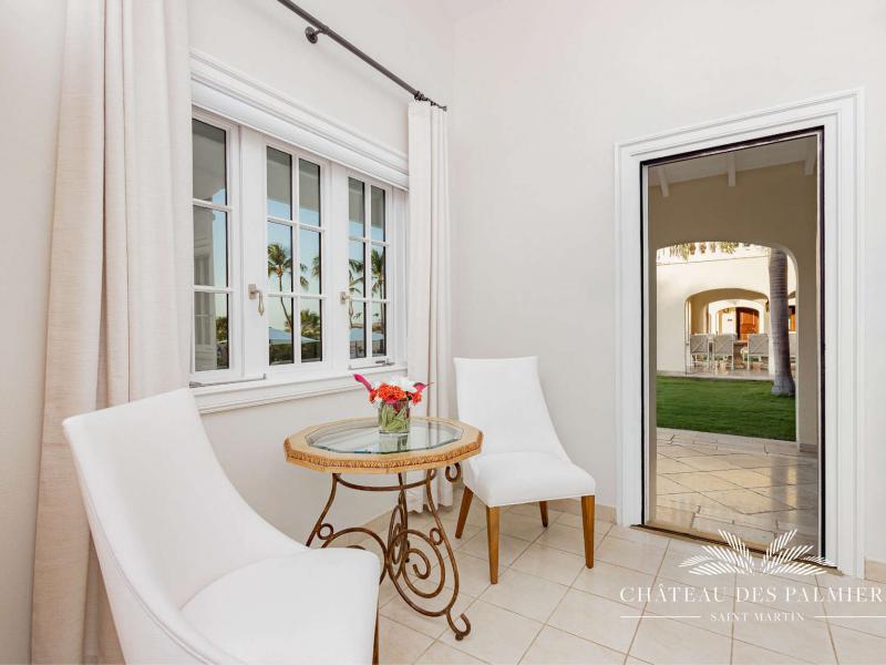 Le Chateau des Palmiers , Terres Basses 