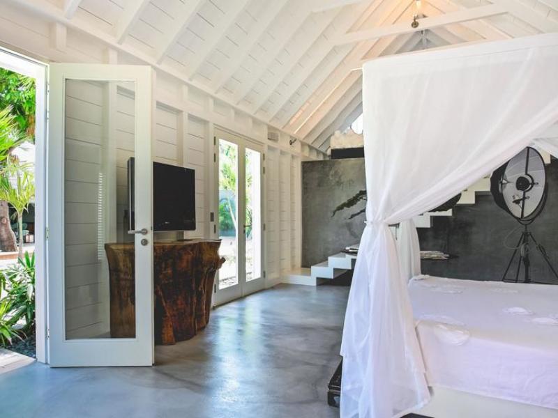 L'Orient Estate , L'orient 