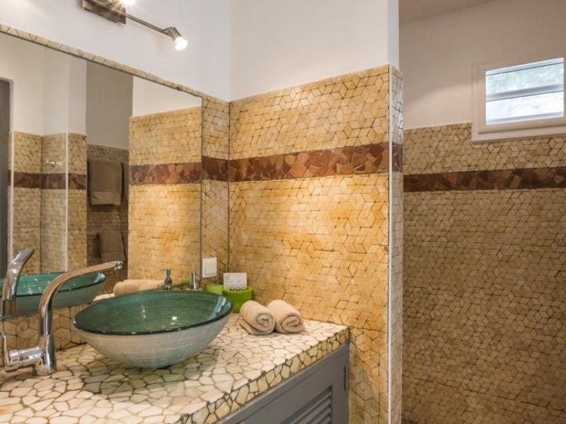 Heloa at Pointe Milou , Point Milou 