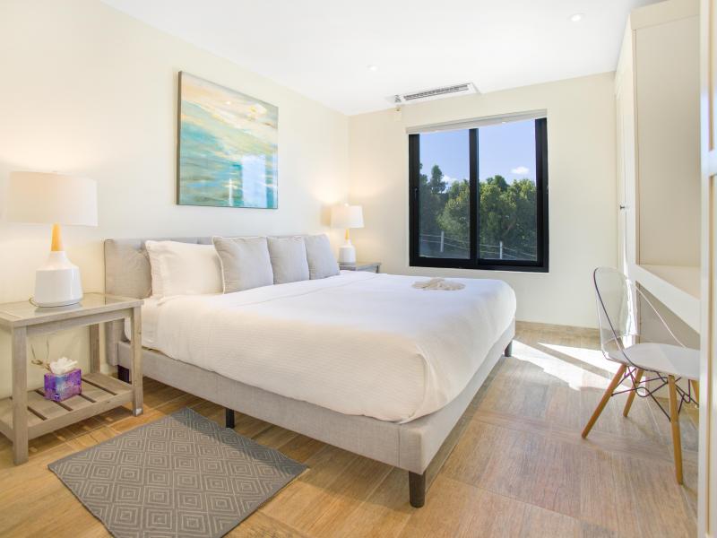 Seashell Beach House , Lime Stone Bay 