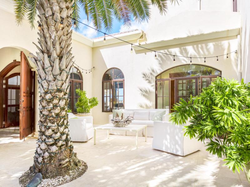 Seashell Villa , Lime Stone Bay 