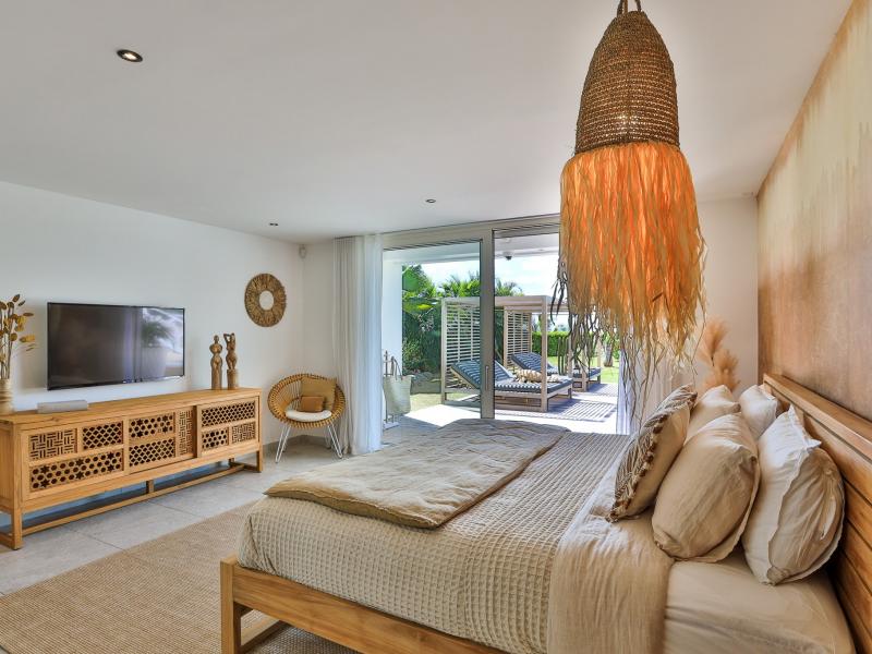 Vogue Art , Orient Bay 