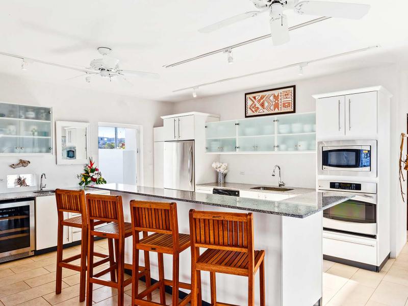 Limin Da Coconut , Little Harbour 