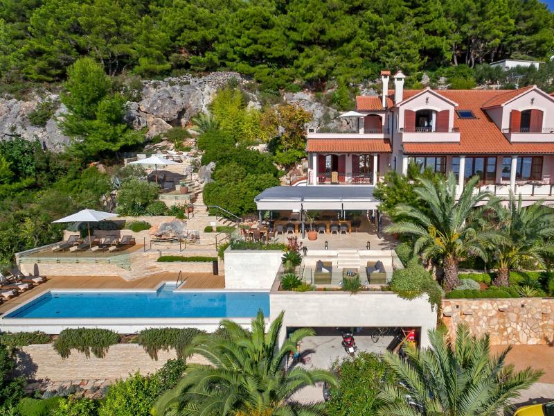 Villa Terra Rossa , Hvar 