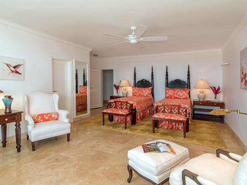 Amana , Montego Bay , Tryall 