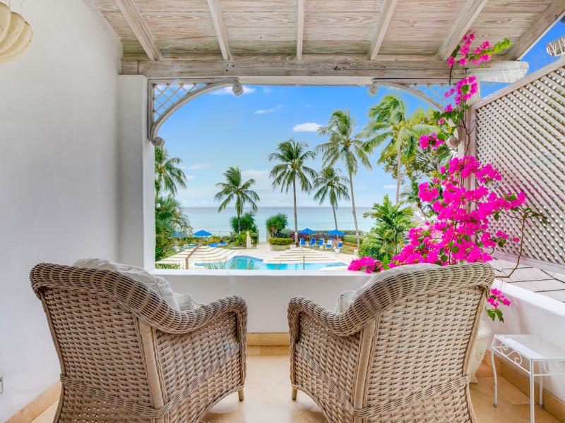 Emerald Beach 3 - Ixoria , Beachfront villas Barbados , Emerald Beach , Gibbes , St Peter , West Coast Barbados 