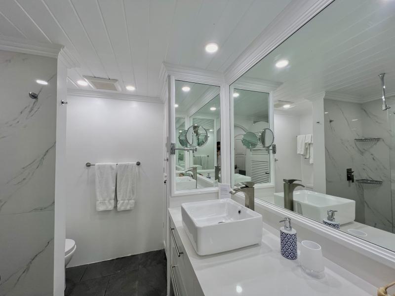 Glitter Bay 204 - Sea Men's Inn , Beachfront villas Barbados , Glitter Bay , Porters , St James , West Coast Barbados 