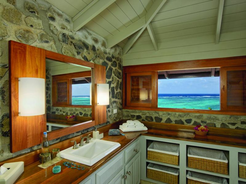 Petit St Vincent , Petit St Vincent 