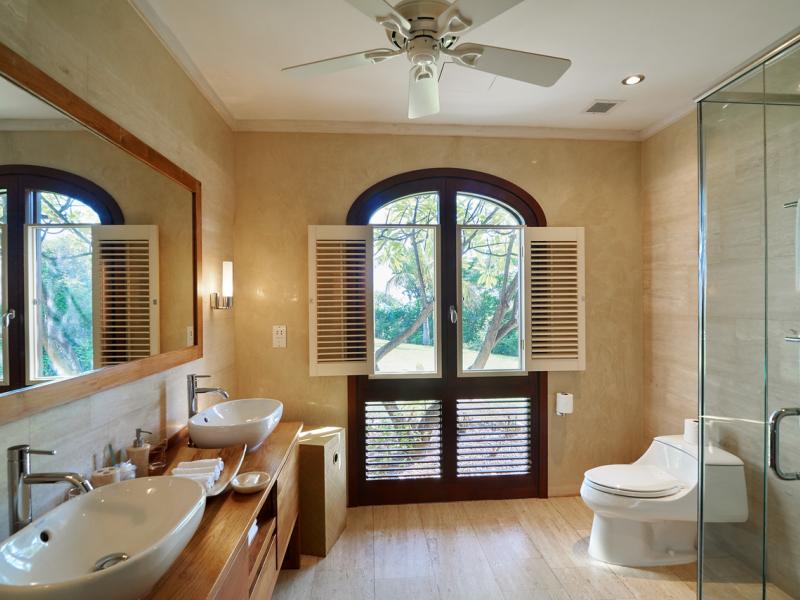 Silver Turtle Villa , Canouan Island, St. Vincent and the Grenadines 