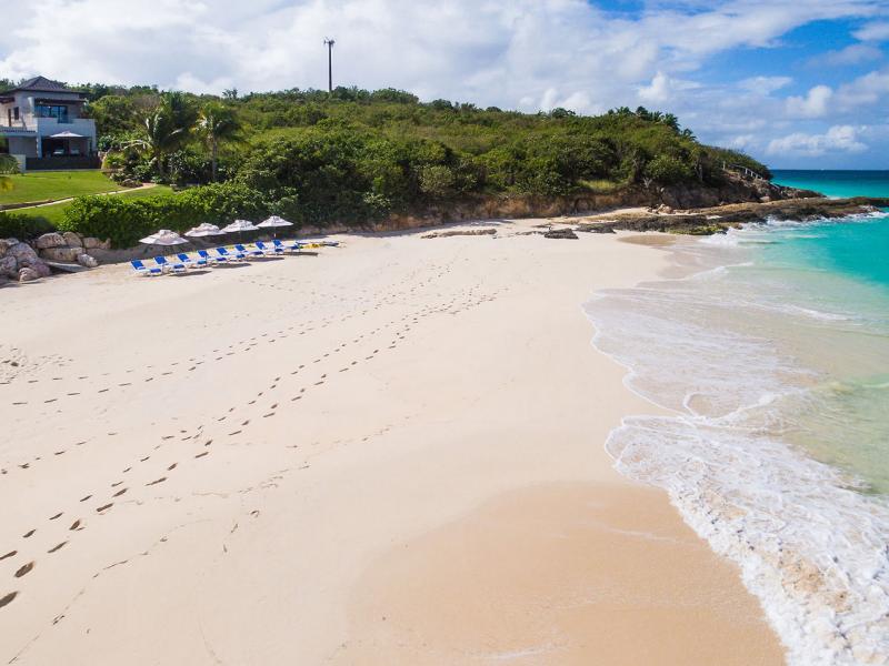 Villa Nevaeh Estate , Long Bay 