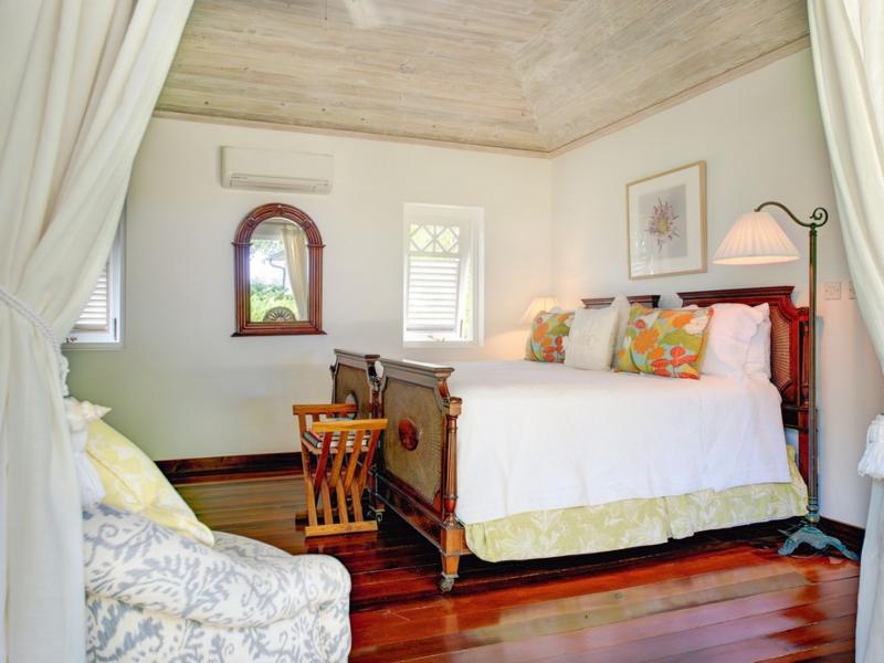 Jacaranda , L'Ansecoy Bay 