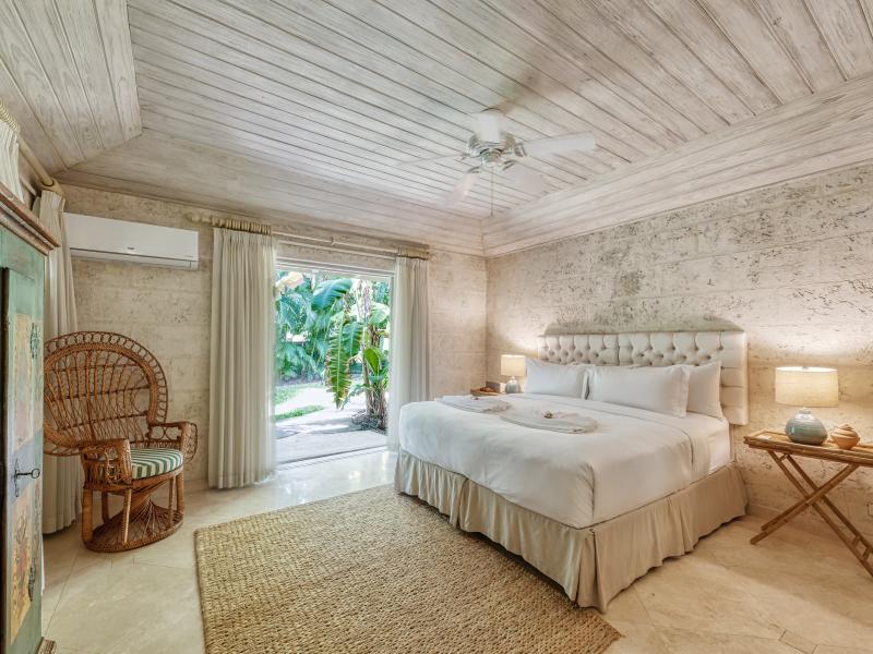 Sandy Lane Beach -Bluff House & Cottage , Beachfront villas Barbados , Sandy Lane Beach , Sandy Lane Estate , St James , West Coast Barbados 