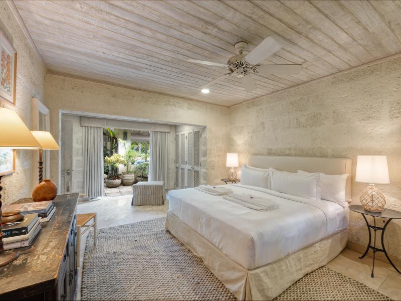 Sandy Lane Beach -Bluff House & Cottage , Beachfront villas Barbados , Sandy Lane Beach , Sandy Lane Estate , St James , West Coast Barbados 