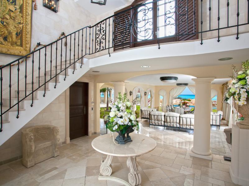 Le Chateau des Palmiers , Terres Basses 