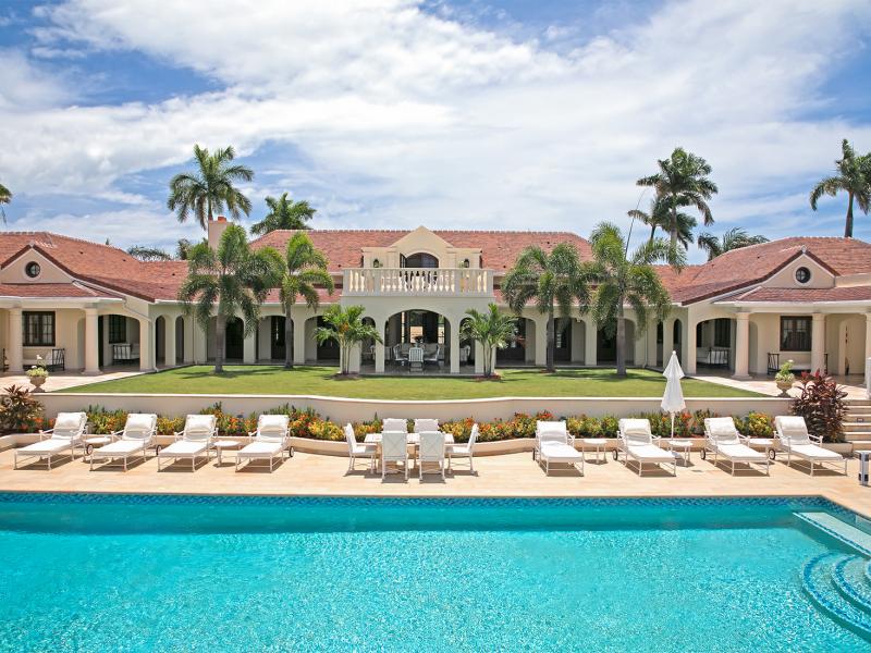 Le Chateau des Palmiers , Terres Basses 