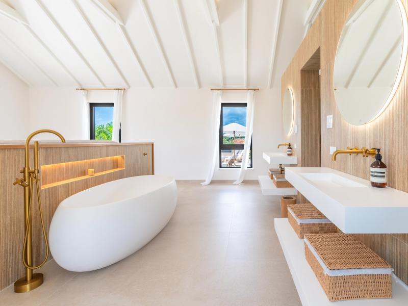 Cloudbreak , St James , West Coast Barbados 