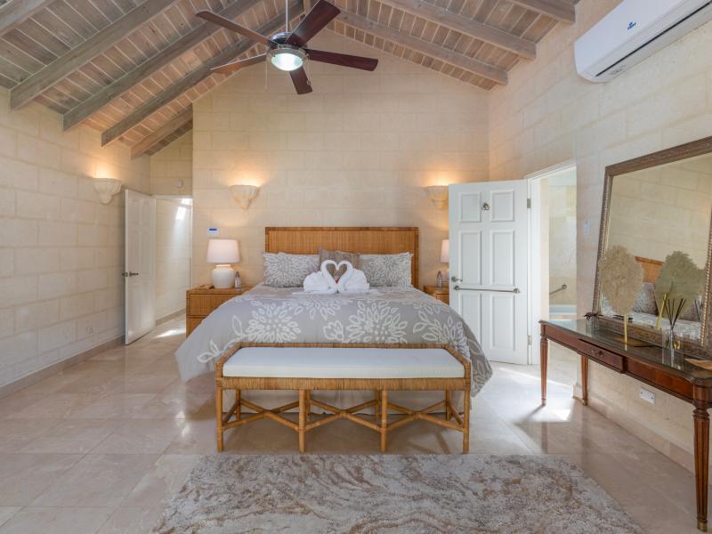 Queen's Fort Pavilion , Queens Fort 