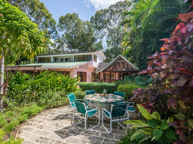 Thespina - Beachfront , St James 