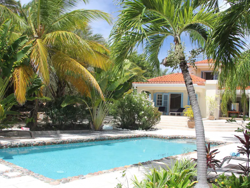 Bay House , Dieppe Bay 